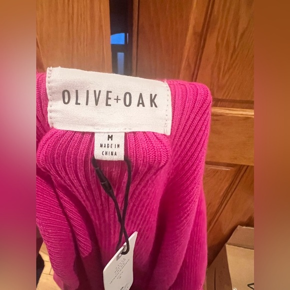 Olive & Oak - Intense Magenta Ribbed Sleeveless Midi Dress - Picture 3 of 13